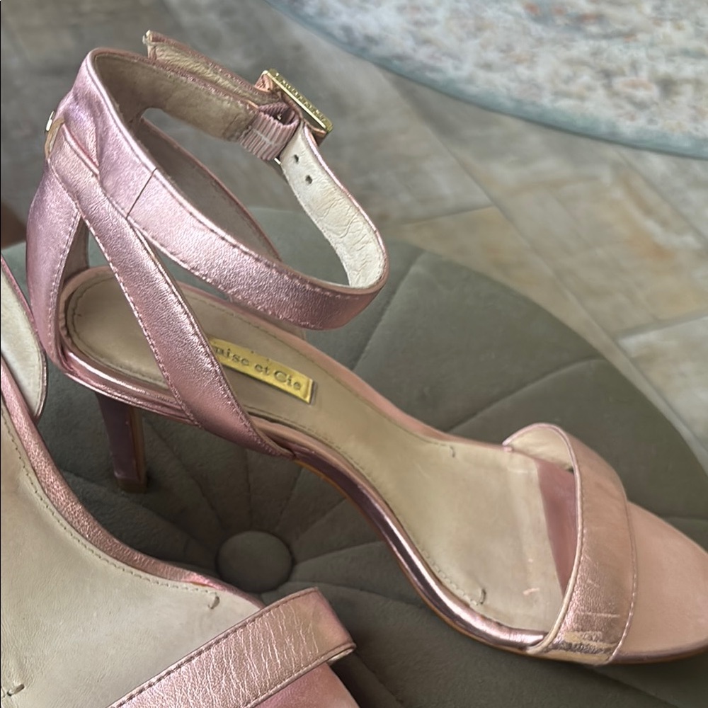 Elegant Pink Ankle Strap Sandals - Picture 7 of 8